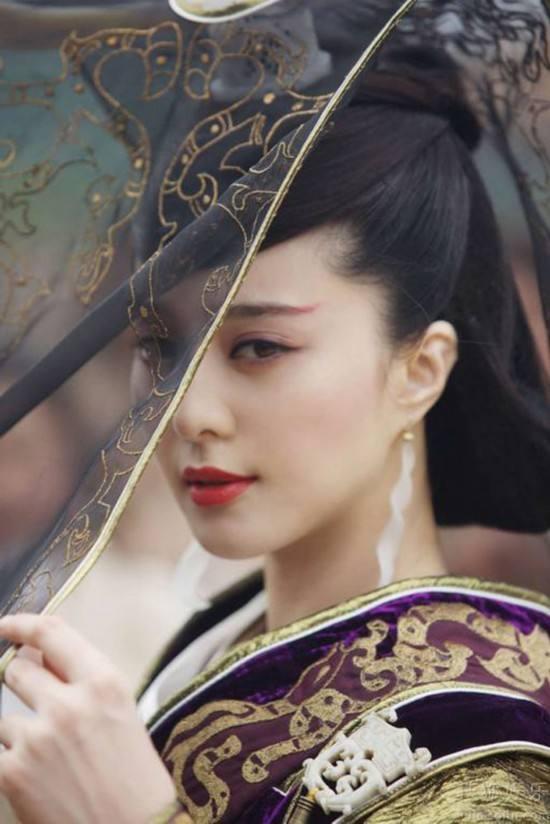 娱乐圈资深吃瓜是谁啊百度云,娱乐圈资深吃瓜达人揭秘！